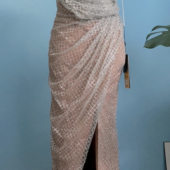 🆕 May Queen Silver Nude Split-hem Long Dress - Picture 7 of 12